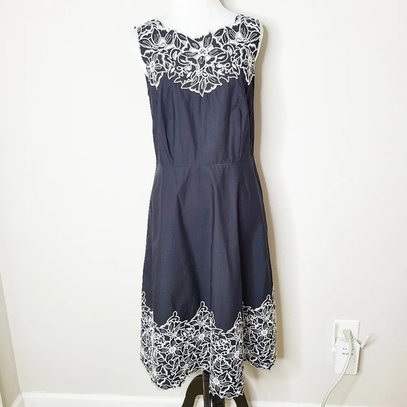 NWT Talbots Black & White Floral Embroidered Poplin Dress 4 - Picture 1 of 7